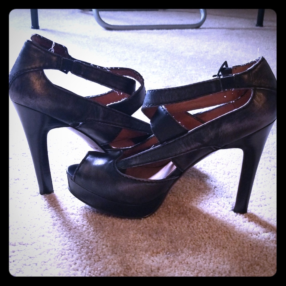 Metal Gray 3" Leather Pumps